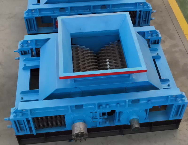 稀土硅鎂合金齒輥破碎機(jī)