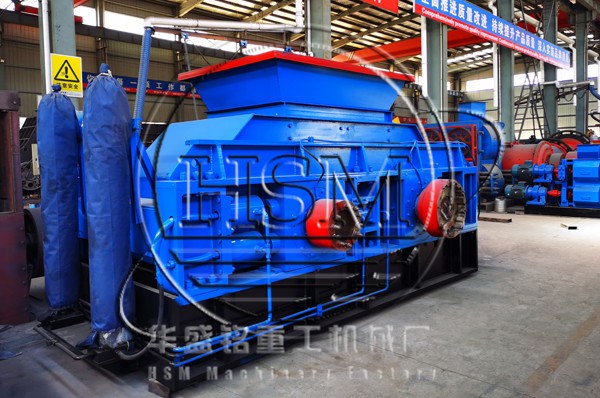 全液壓對輥制砂機(jī)